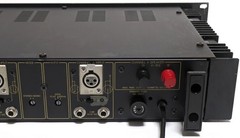 YAMAHA P2050 Amplifier Professional Series Natural Sound Stereo Working Tested