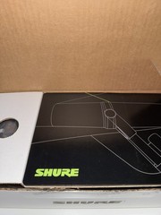 Shure SM7dB Dynamic Microphone Built-In Preamp for Streaming and Podcasting