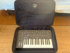 Moog MESSENGER 32-Key Analog Synthesizer with Case