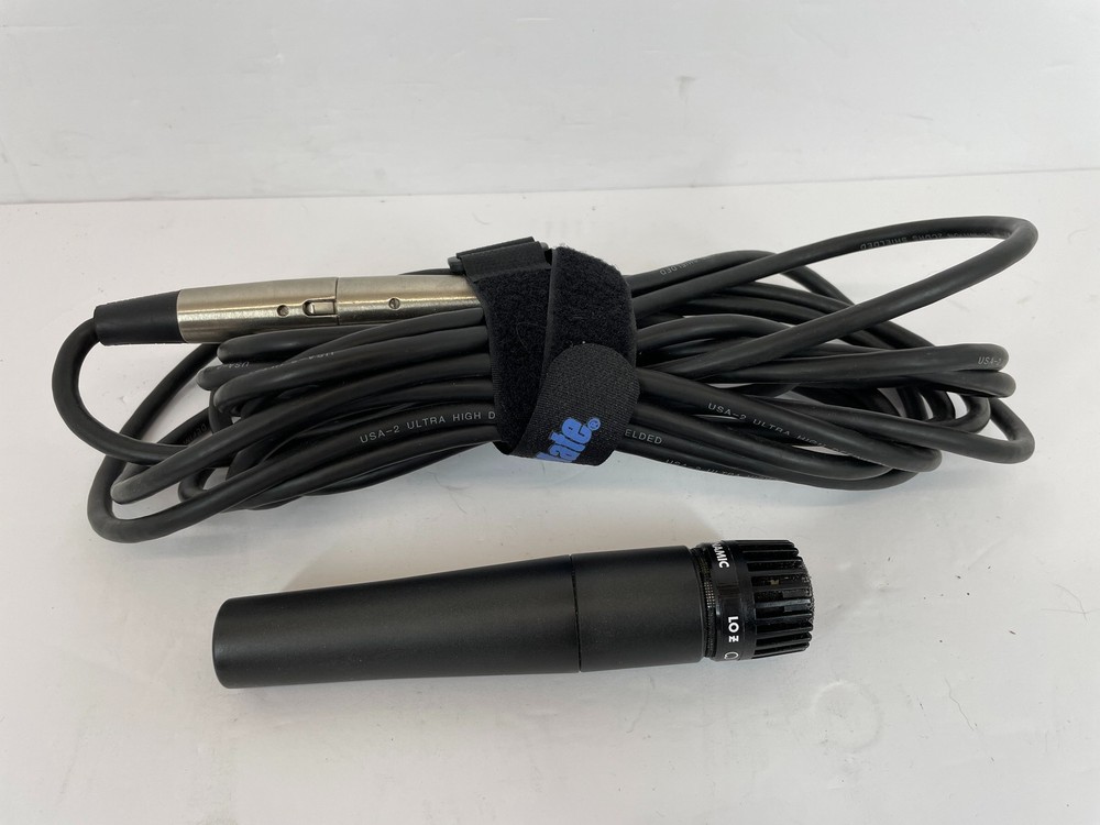 Shure SM57 Dynamic Instrument Microphone with XLR Cable – Pro Audio