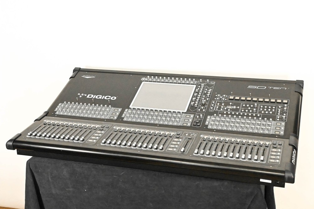DiGiCo SD10 Digital Mixing Console with Waves Card and ST Optical CG01MLE
