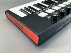 Akai Advance 61 Professional MIDI Keyboard Controller w/ 61 Semi-Weighted Keys