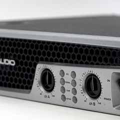 Crest Audio CC 1800 2 Channel Power Amplifier (2RU)