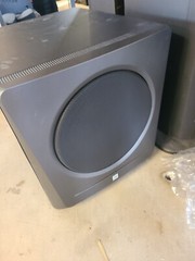 JBL Professional LSR 2300 Series LSR2310SP Studio Subwoofer
