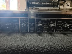 Behringer Composer Pro MDX 2200 Expander / Gate / Compressor / Limiter