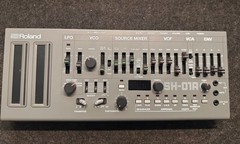 Roland SH-01A Boutique Synthesizer Module and Sequencer MINT slightly used