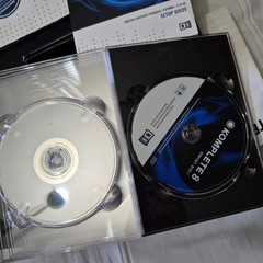 The Komplete 8 Instruments & Effects Collection Discs 27 INSTRUMENTS 110 GB