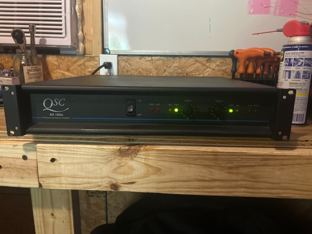 QSC MX 1000A Professional Stereo 2-Channel Power Amplifier