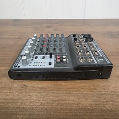 Behringer XENYX 802 Premium 8-Input 2-Bus Analog Mixer Device Only