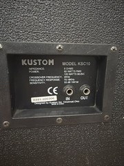Kustom KSC10 Speaker 60 Watt RMS – 120 Watt Music 18” X 14” X 10”