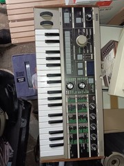 Korg microKORG 37-Key Digital Synth Keyboard w/ Vocoder & Arpeggiator