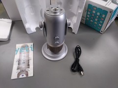 Blue Yeti Ultimate USB Condenser Microphone – Silver w/Stand