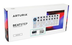 Arturia BeatStep 16-Step Analog Sequencer Midi USB Pad Controller+Headphones