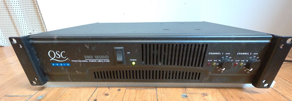 QSC RMX 1850HD – 2-Channel Rack Mount Power Amplifier – USED