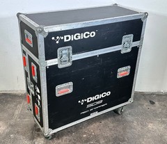 DiGiCo SD9 Digital Mixing Console w/ MultiMode Optocore Fiber Interface & Waves