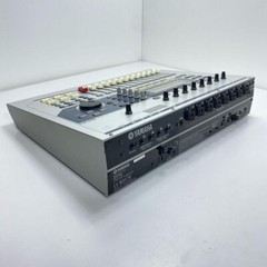 Yamaha AW1600 Digital Multi-track Recorder CD-ROM 3pieces ROADREADY Rack case