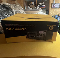 Singtronic KA-1000Pro 2000W Analog Mixing Amplifier for Karaoke, Black/Yellow