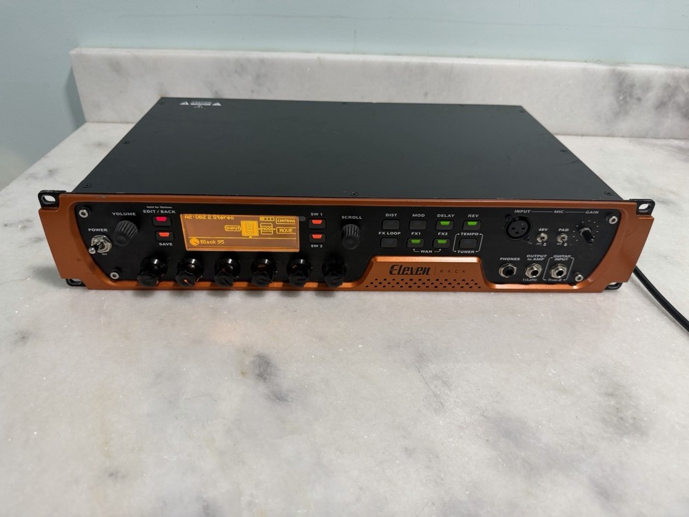 AVID Eleven Rack DAW System Guitar Effects USB Audio Interface Preamp –