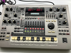 Roland MC-505 Groovebox 1999 Made in Japan w/Power Cable Working BM14721