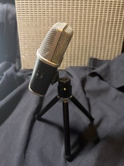Apogee MiC Plus – Studio Quality USB Microphone with Cardioid Condenser Mic C…