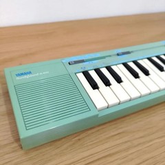 Yamaha HandySound HS-400 Green Mini Keyboard 12-Key Built-in Speaker Tested