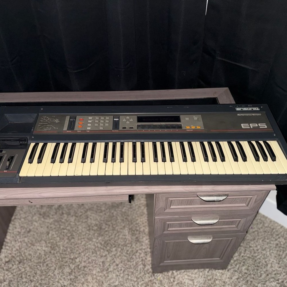 Ensoniq EPS Performance Sampler 61-Key Digital Keyboard Synthesizer