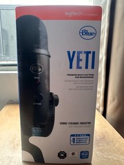Blue Yeti Professional Multi-Pattern USB Condenser Microphone – Blackout