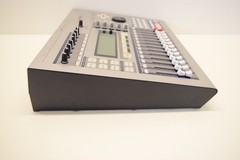 Yamaha AW16G 16-Track Professional Analog/Digital Audio Workstation w/Power Cord