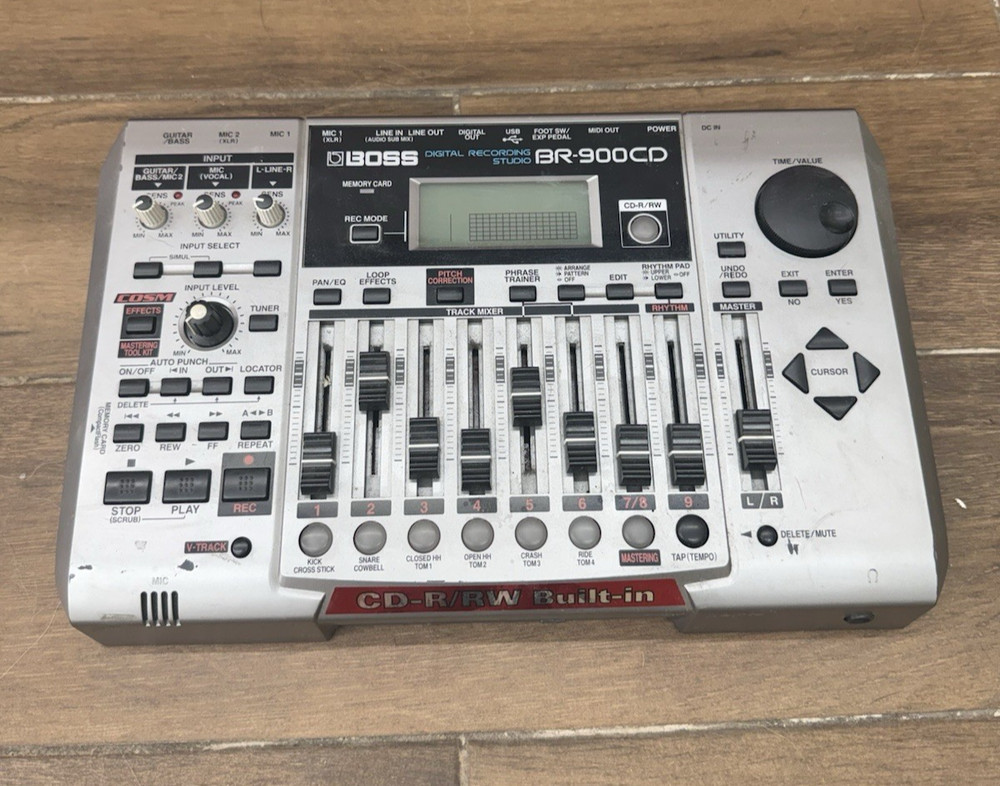 BOSS BR-900CD Digital Multi Track Recorder NO POWER CABLE