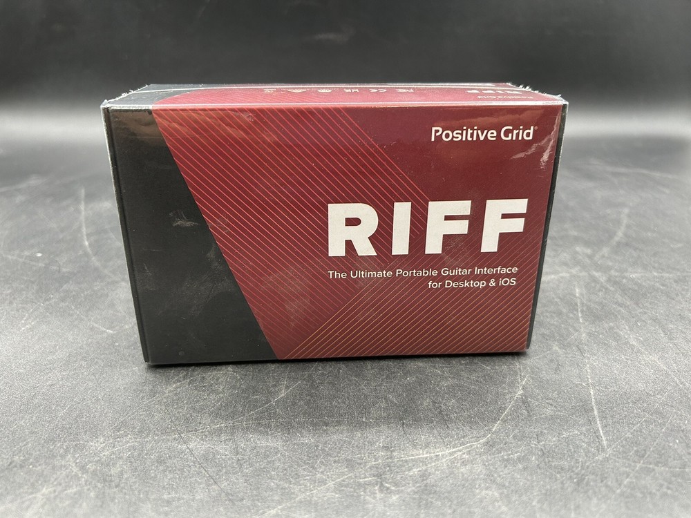 Positive Grid RIFF – Black Guitar Interface