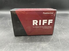 Positive Grid RIFF – Black Guitar Interface
