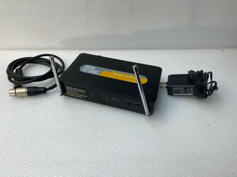 Digital Reference DR-R22 UHF Synthesized Diversity Receiver by Audio-Technica