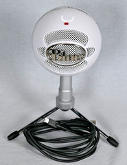 Logitech Blue Snowball Ice Microphone Tripod Stand w/ USB Cable Tested & Works