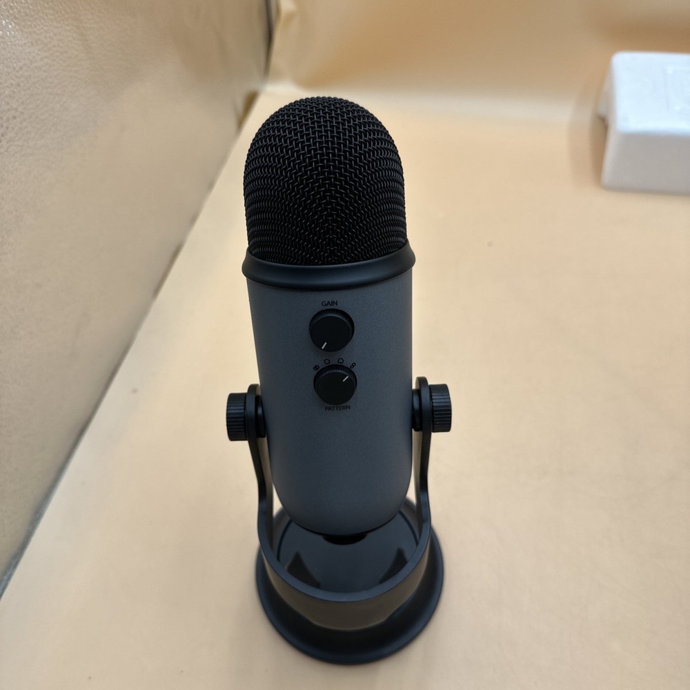 Blue Microphones 0175 Yeti USB Stand-Held Studio Recording Microphone MIC ONLY