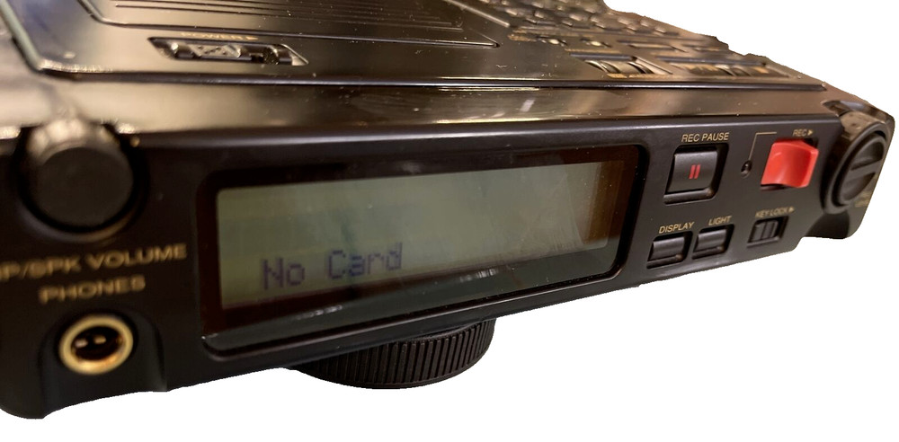 Marantz Professional PMD670 U1B Field Recorder Digital Deck W AC ADAPTER