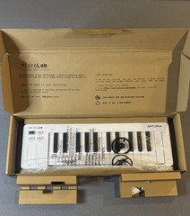 Arturia MicroLab mk3 White Ultra Compact MIDI Controller 25 Key Brand New