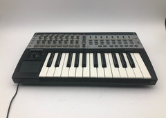 Novation ReMOTE 25 SL MIDI Controller Keyboard USB DAW Control – Tested Working