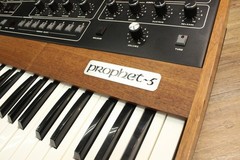 Sequential Circuits Prophet-5 Rev 3.3 MIDI Used