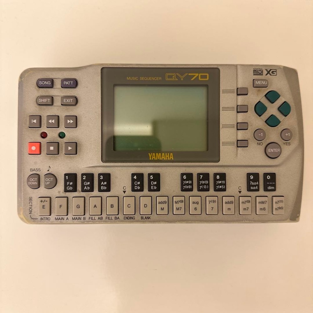 Yamaha QY70 Music Sequencer Junk Item Gray Musical Instrument Pro Audio Hobby