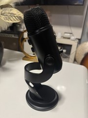 Blue Microphones Yeti USB Microphone Used Works Condition