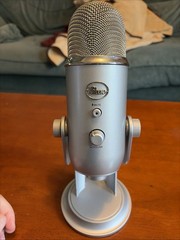 Blue Yeti USB Condenser Microphone Silver w/ Stand & USB Cable