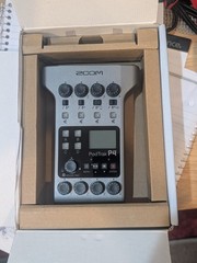 ZOOM ZP4 PodTrak P4 Podcast Recorder