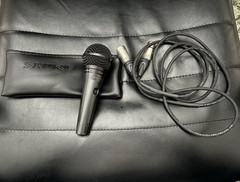 Shure PGA58 Cardioid Polar Pattern XLR Microphone On/Off Switch w/ Cable & Pouch