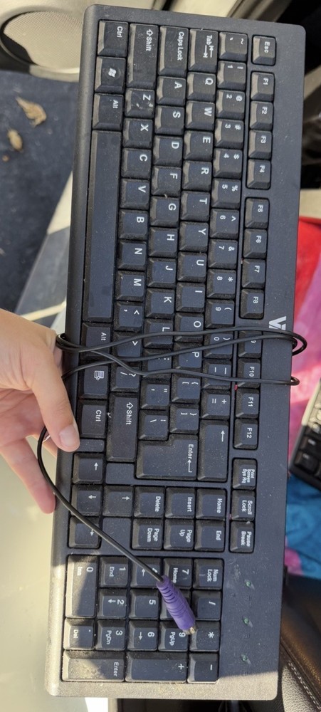 V7 USB Wired Keyboard and Mouse Combo