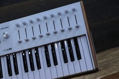Arturia KeyLab 49 Mk3 Universal MIDI Controller 49-Note Semi-Weighted w/Box